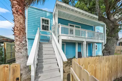 2222 44th Street, Galveston, TX 77550 - Photo 2