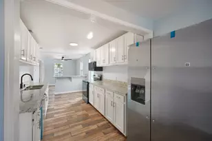 2222 44th St, Galveston, TX 77550 - Photo 20