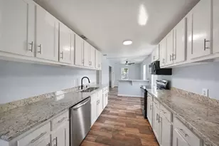 2222 44th St, Galveston, TX 77550 - Photo 18