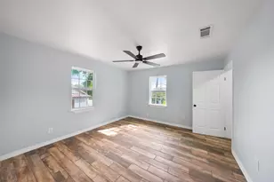 2222 44th St, Galveston, TX 77550 - Photo 36