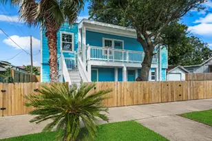 2222 44th St, Galveston, TX 77550 - Photo 1