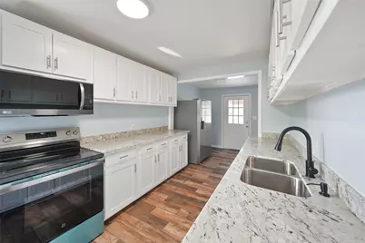 2222 44th Street, Galveston, TX 77550 - Photo 16