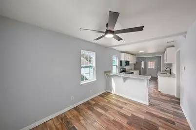 2222 44th Street, Galveston, TX 77550 - Photo 14
