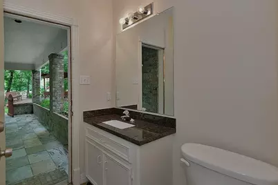 70 N Skyflower Court, The Woodlands, TX 77381 - Photo 20