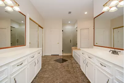 70 N Skyflower Court, The Woodlands, TX 77381 - Photo 30