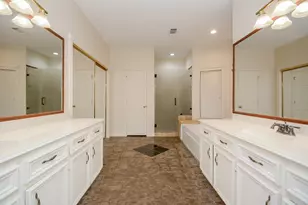 70 N Skyflower Ct, The Woodlands, TX 77381 - Photo 30