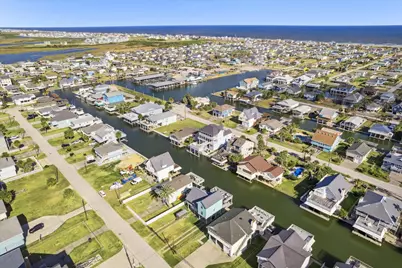 21815 Deaf P Smith Drive, Galveston, TX 77554 - Photo 36