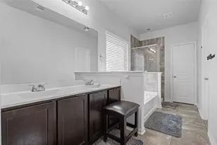 8305 Jade Ct, Texas City, TX 77591 - Photo 10