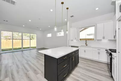 7012 & 7014 Saint Augustine Street, Houston, TX 77021 - Photo 10