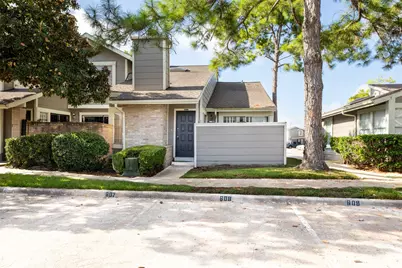 6313 Peacock Hills Drive, Houston, TX 77035 - Photo 16