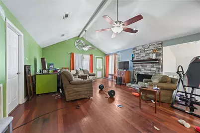 107 Harbour Town Lane, Conroe, TX 77356 - Photo 8