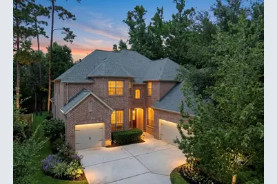 107 N Almondell Circle, The Woodlands, TX 77354 - Photo 2