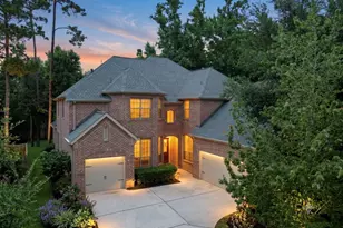 107 N Almondell Cir, The Woodlands, TX 77354 - Photo 2