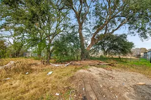 3721 Almeda Genoa Rd, Houston, TX 77047 - Photo 1