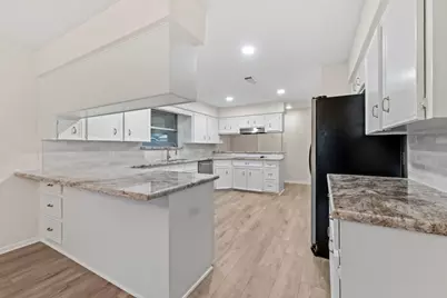 8022 Bayside Boulevard, Beach City, TX 77523 - Photo 8