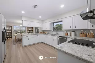 8022 Bayside Blvd, Beach City, TX 77523 - Photo 10