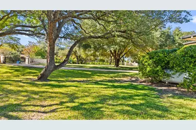 15210 Rainbow One Street, Austin, TX 78734 - Photo 6