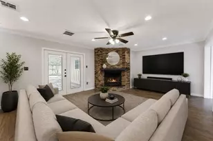 614 Bendwood Dr, Houston, TX 77024 - Photo 10