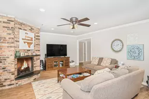 614 Bendwood Dr, Houston, TX 77024 - Photo 8