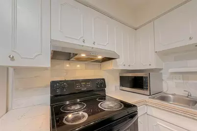 7600 Burgoyne Road #248, Houston, TX 77063 - Photo 14