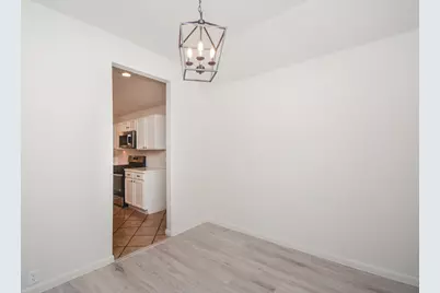 4707 Markham Woods Court, Houston, TX 77345 - Photo 6