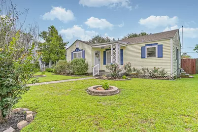 4817 Alamo Drive, Galveston, TX 77551 - Photo 2