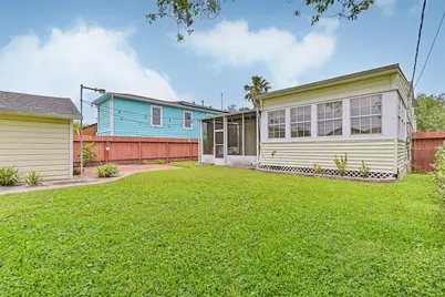 4817 Alamo Drive, Galveston, TX 77551 - Photo 4