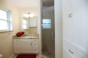 3535 Durhill St, Houston, TX 77025 - Photo 18