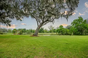 544 Wagon Wheel Trail, Angleton, TX 77515 - Photo 36