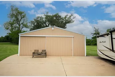 544 Wagon Wheel Trail, Angleton, TX 77515 - Photo 32