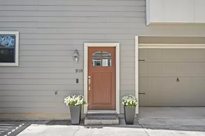 918 W 20th Street, Houston, TX 77008 - Photo 2