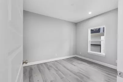 1122 W 16th Street #B, Houston, TX 77008 - Photo 4