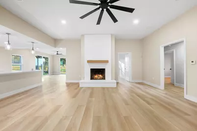 1328 Green Briar Drive, Huntsville, TX 77340 - Photo 8