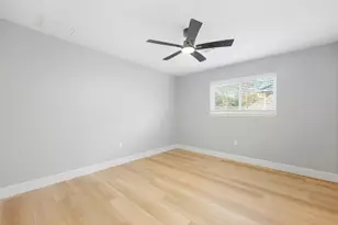 1328 Greenbriar Dr, Huntsville, TX 77340 - Photo 28