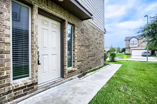 3310 Rainflower Springs Ln, Rosenberg, TX 77471 - Photo 2
