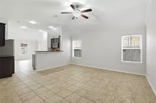 12910 Taper Reach Dr, Tomball, TX 77377 - Photo 2
