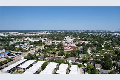 2034 Bingle Road, Houston, TX 77055 - Photo 6