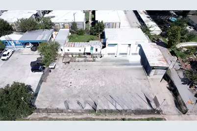 2034 Bingle Road, Houston, TX 77055 - Photo 1