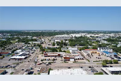 2034 Bingle Road, Houston, TX 77055 - Photo 8