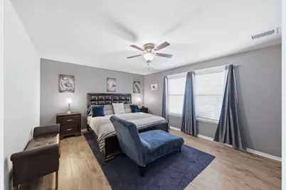 6619 Romsley Lane, Houston, TX 77049 - Photo 14