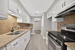 14535 Misty Meadow Ln, Houston, TX 77079 - Photo 22