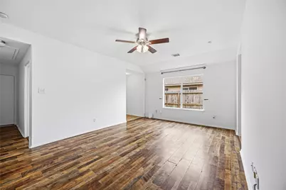 8426 Bay Run Avenue, Baytown, TX 77521 - Photo 8