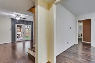 405 Billie Bess Ln, Conroe, TX 77301 - Photo 12