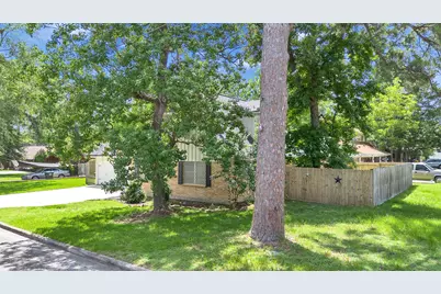 405 Billie Bess Lane, Conroe, TX 77301 - Photo 2