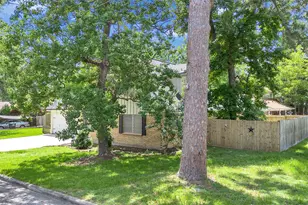405 Billie Bess Ln, Conroe, TX 77301 - Photo 2