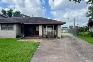 139 W Wellington St, Houston, TX 77076 - Photo 2