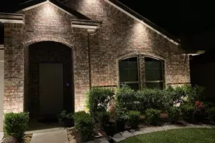 61 Rodeo Crest Dr, Manvel, TX 77578 - Photo 2