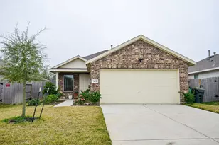 305 Riverwood Village Ln, Sealy, TX 77474 - Photo 2