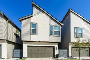 309 N Centro Cir, Shenandoah, TX 77385 - Photo 1