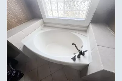 9500 Mayfield - Main House, Shiro, TX 77876 - Photo 16